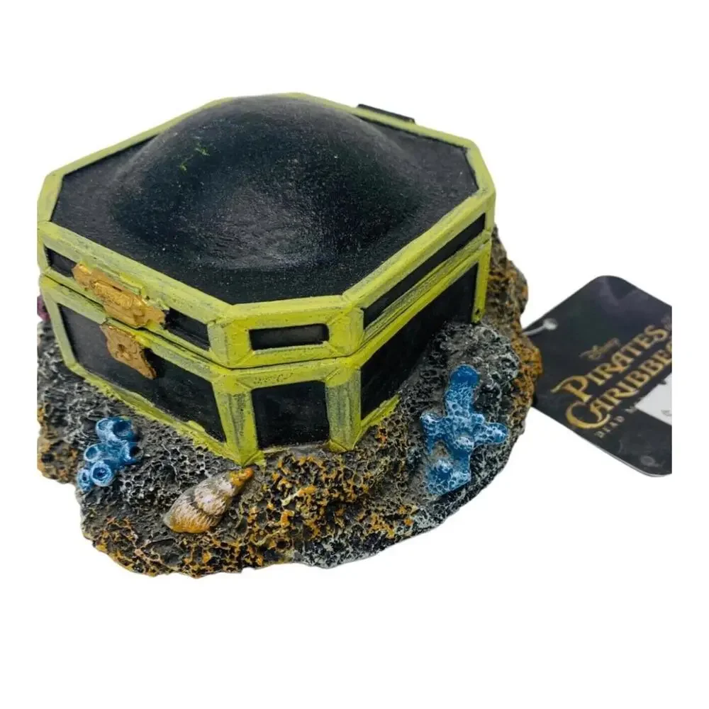 Penn-Plax Aquarium Tank Ornament Pirates of the Carribean Compass Disney